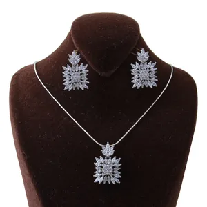 نیم ست نقره زنانه مدل  NTR_235