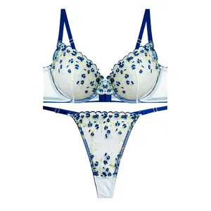 ست شورت و سوتین زنانه ژینا مدل توری طرح گل کد 11484