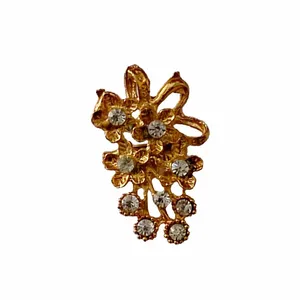 گل سینه زنانه مدل گل کد 01