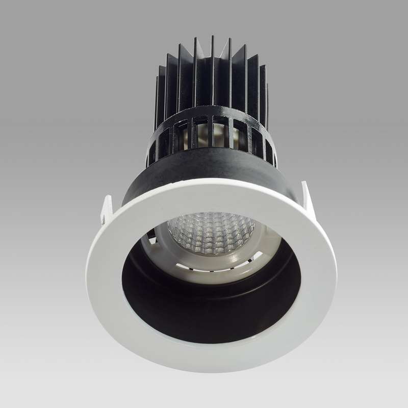 چراغ یس او بی سقفی 7.7 وات مدل Dark Light توکار