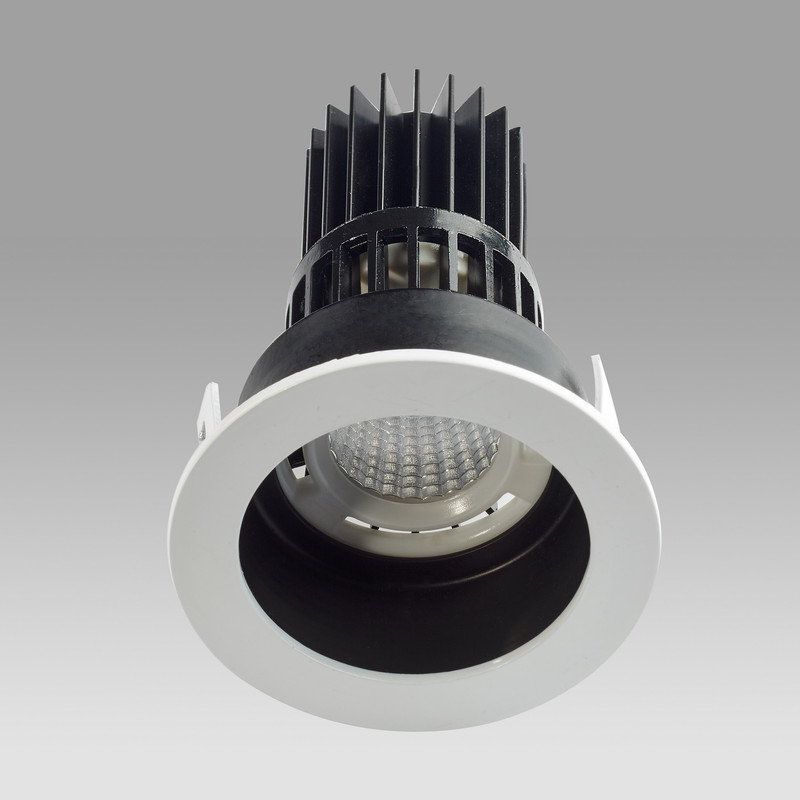 چراغ یس او بی سقفی 7.7 وات مدل Dark Light توکار