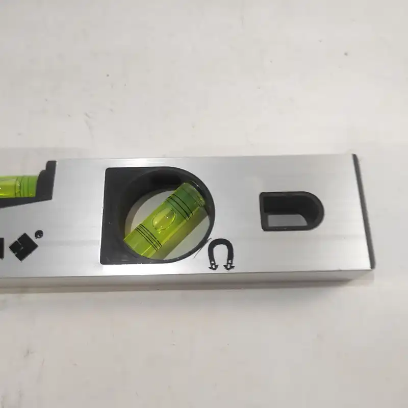 تراز جینکسیا مدل J-2