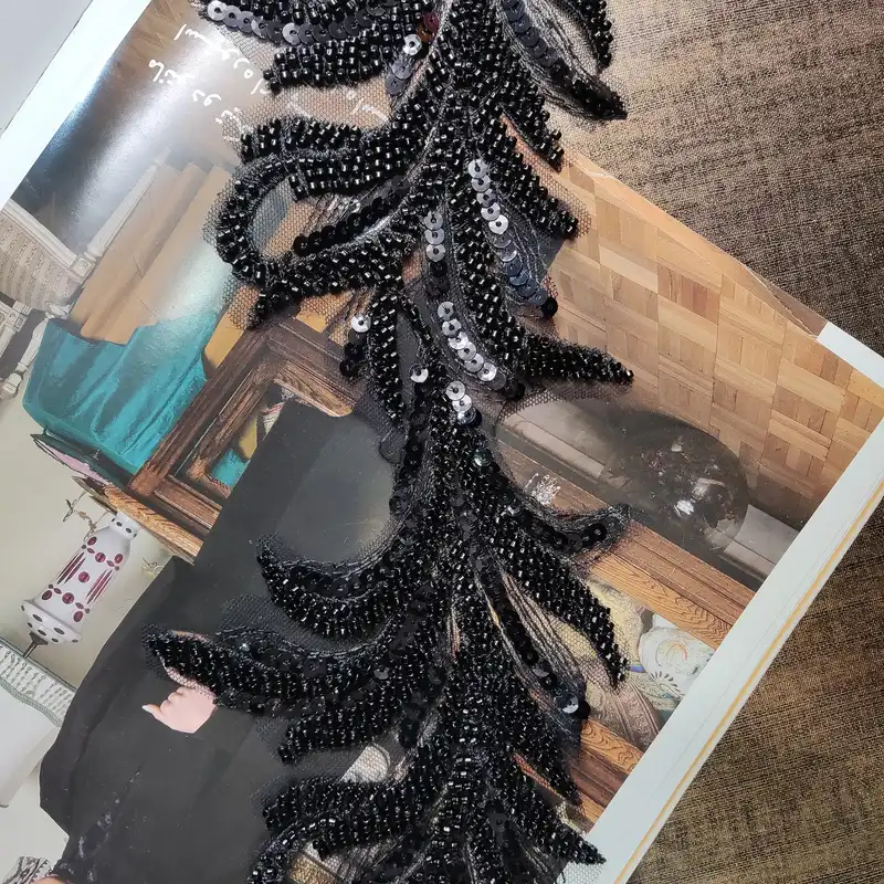 نوار یراق مدل کار دست منجوق دوزی D طول 1 متر