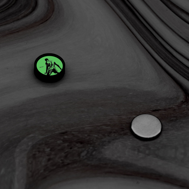 پیرسینگ گوش ناکسیگو مدل شب تاب طرح کریستیانو رونالدو کد PM6602 پیرسینگ گوش ناکسیگو مدل شب تاب طرح کریستیانو رونالدو کد PM6602