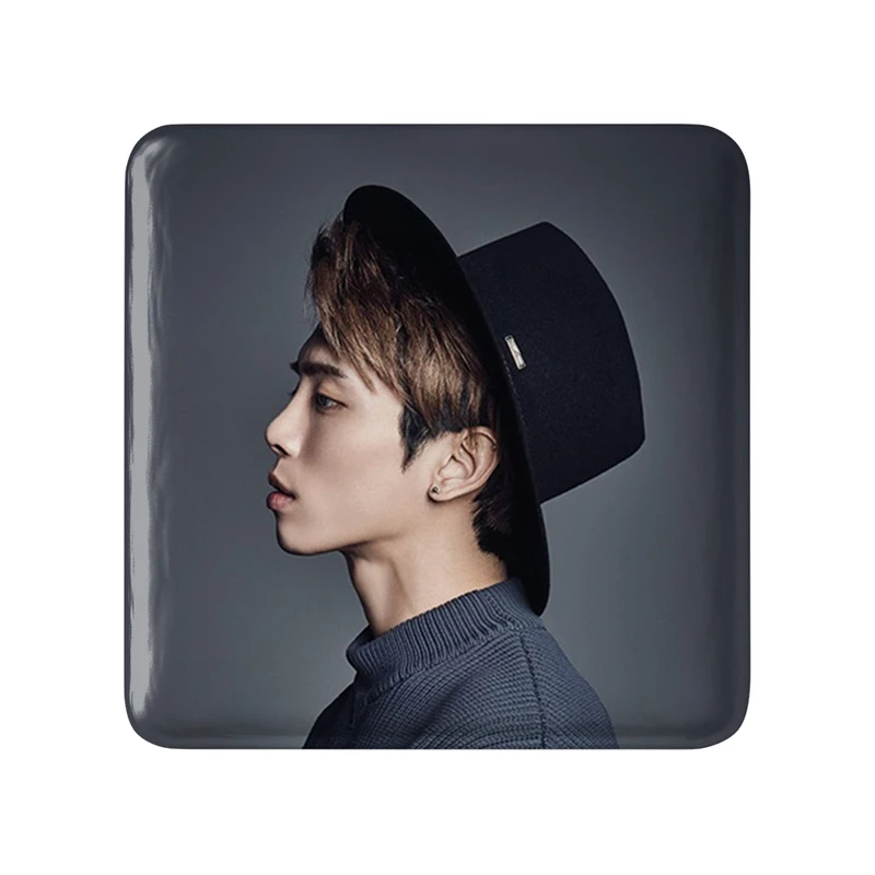 مگنت خندالو طرح جونگهیون گروه شاینی Shinee  مدل مربعی کد 21354