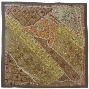 رومیزی سوزن دوزی مدل سرمه عسلی کد POSER3