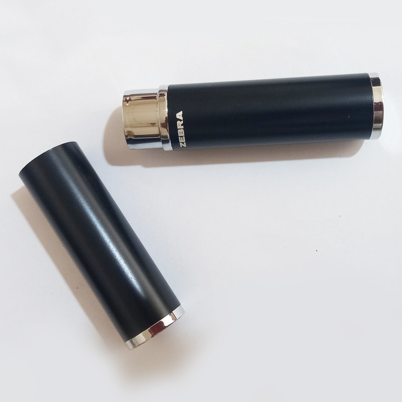 روان نویس زبرا مدل Sarasa Grand به همراه جعبه