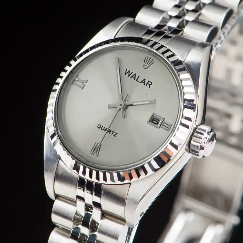 ساعت مچی عقربه ای زنانه والار مدل دیتی جاست کد w-n