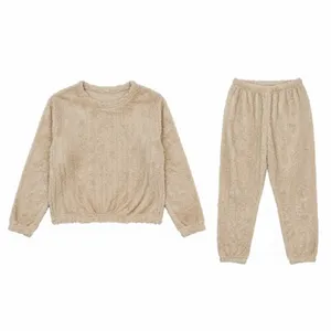 ست تی‌شرت آستین بلند و شلوار راحتی زنانه مدل مار و پیچ کد K