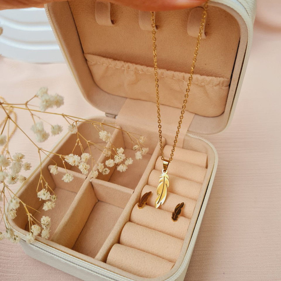 نیم ست زنانه مدل پر