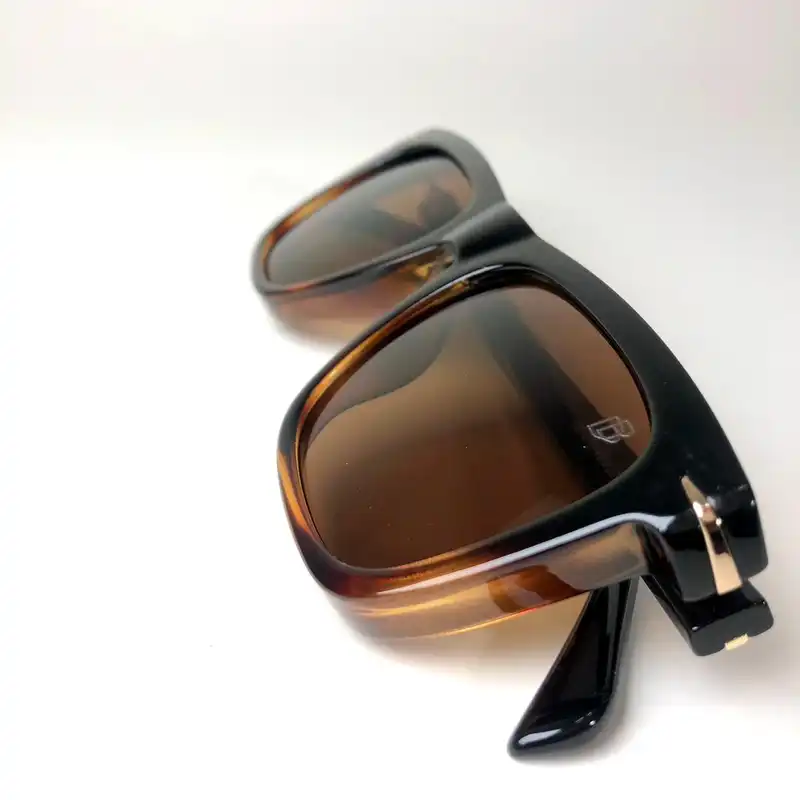 عینک آفتابی دیوید بکهام مدل DB1073