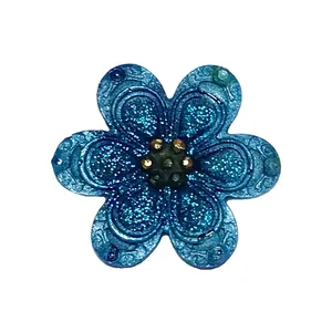 گل سینه زنانه طرح گل کد 2001