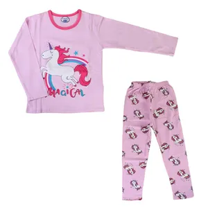 ست تی شرت و شلوار نوزادی طرح اسب تک شاخ مدل chg5579