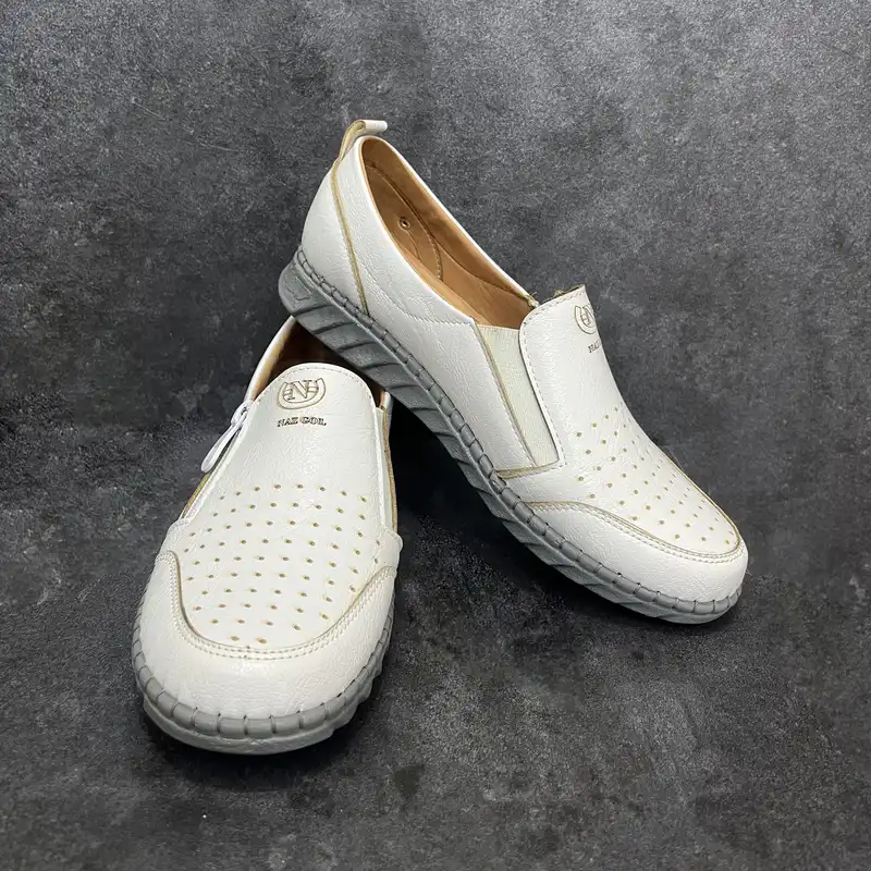 کفش طبی زنانه مدل نازگل 10