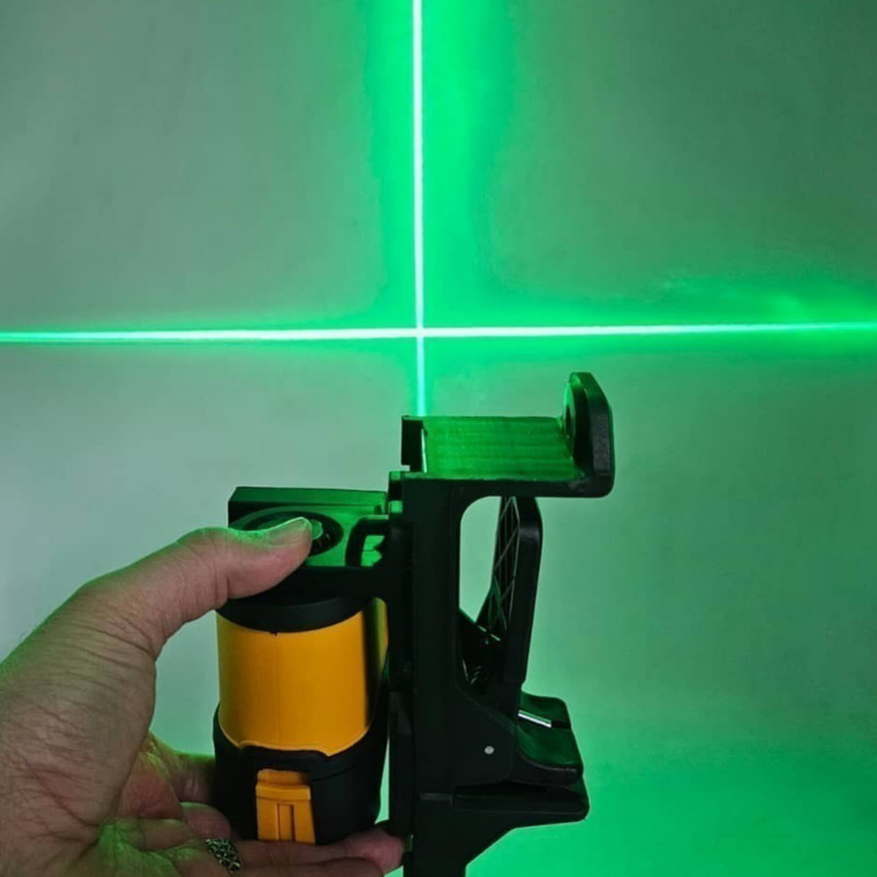 تراز لیزری دیوالت مدل 088K