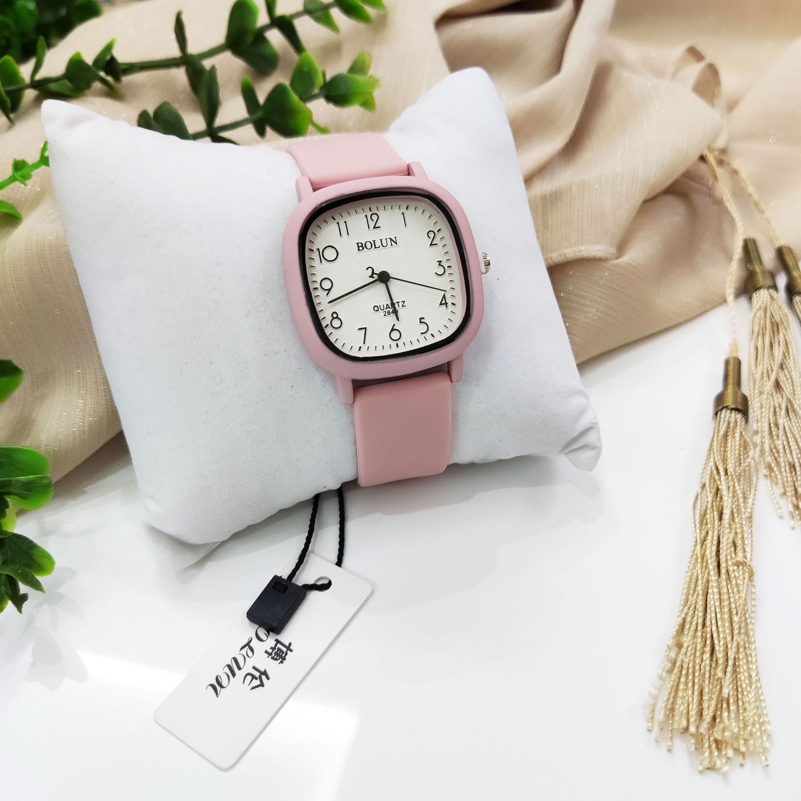 ساعت مچی عقربه ای بولون مدل 2849 بند پیو کد DB28 -  - 2