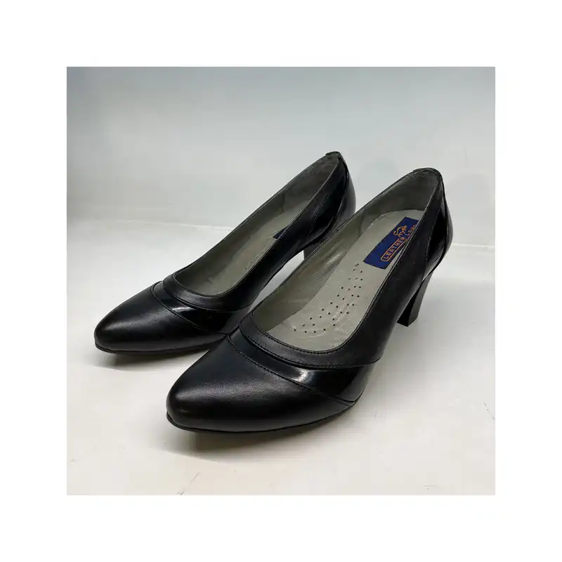 کفش زنانه سرزمین چرم کد 1389 رنگ مشکی