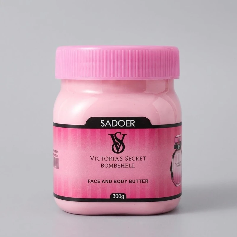 کره بدن سادور مدل Victoria Secret وزن 300 گرم مناسب انواع پوست، ضد خشکی، ضد اگزما، ضد آفتاب‌سوختگی، ضد حساسیت، ضد ترک و مرطوب‌کننده با بسته‌بندی پلاستیکی فلیپ‌تاپ