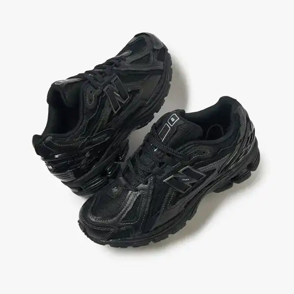 کفش پیاده روی مدل 1906 - DF