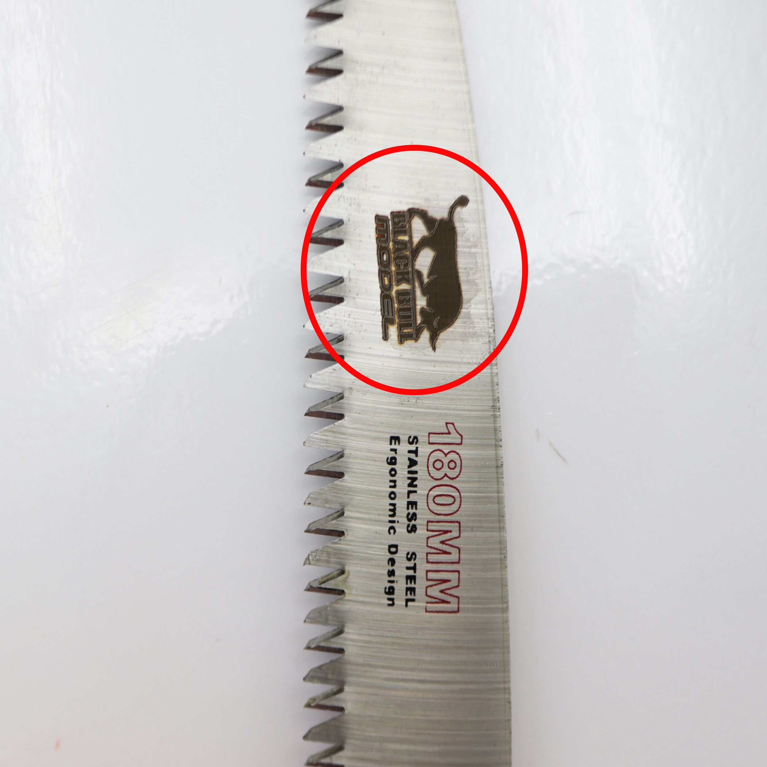 اره تاشو مدل بلک بول طرح ضامن دار کد YPF-180MM