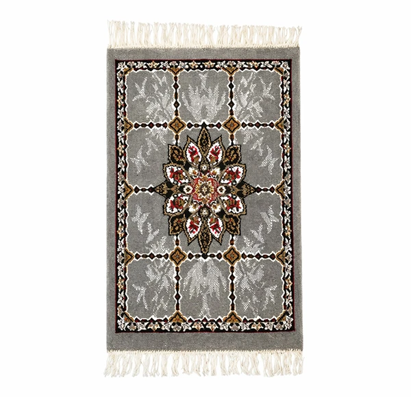 پادری مدل ایرانی سایز 50*80 سانتی‌متر مناسب برای فضای داخلی