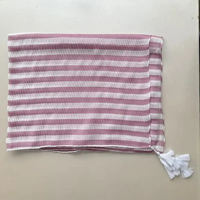 شال زنانه مدل حریر پلیسه راه راه منگوله دار مجلسی