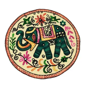 کاور کوسن مدل سوزن دوزی ابریشمی کد 402
