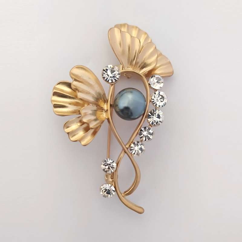 سنجاق سینه زنانه مدل GOL47