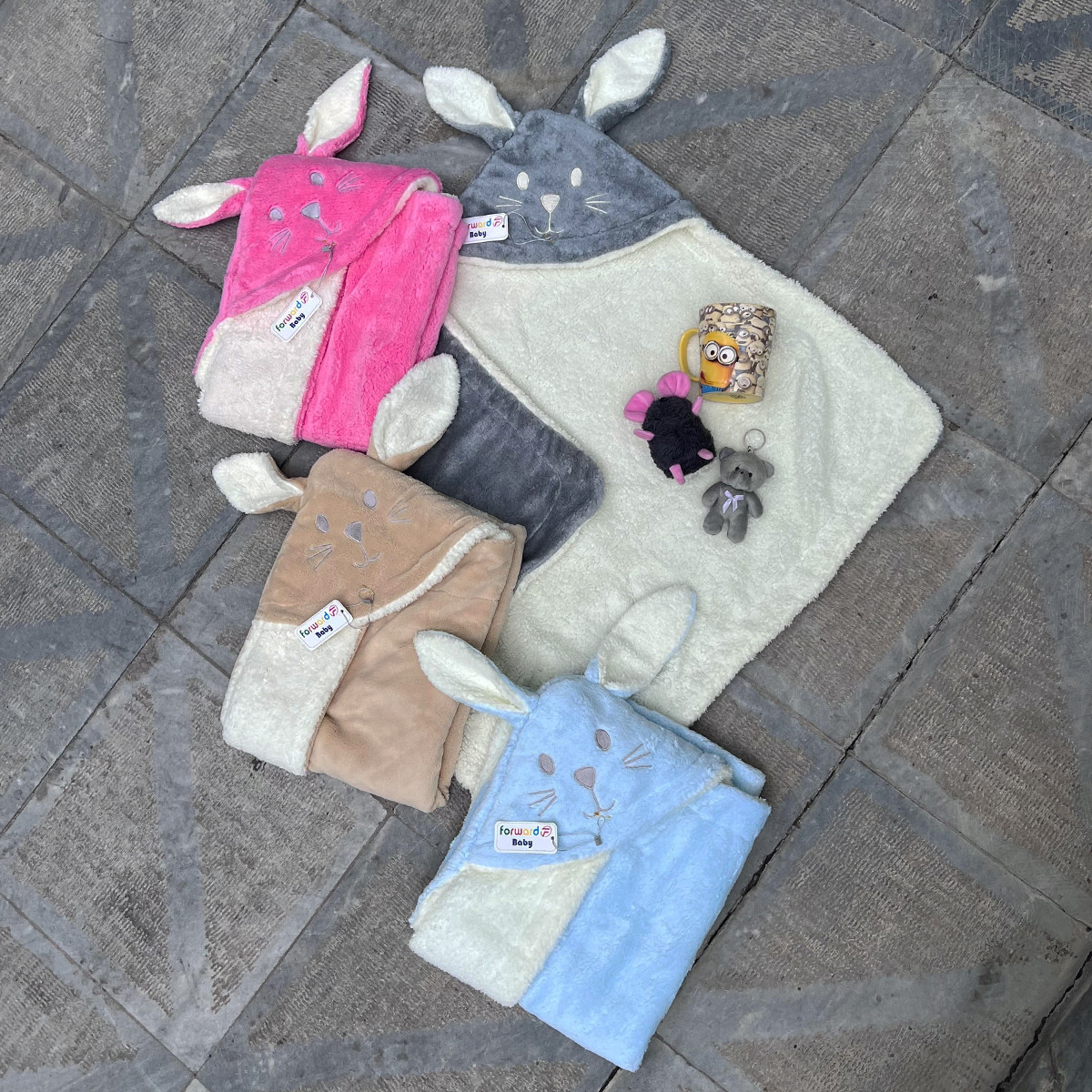 پتو فوروارد مخمل دو رو کد 1009 سایز 70x74 سانتی متر