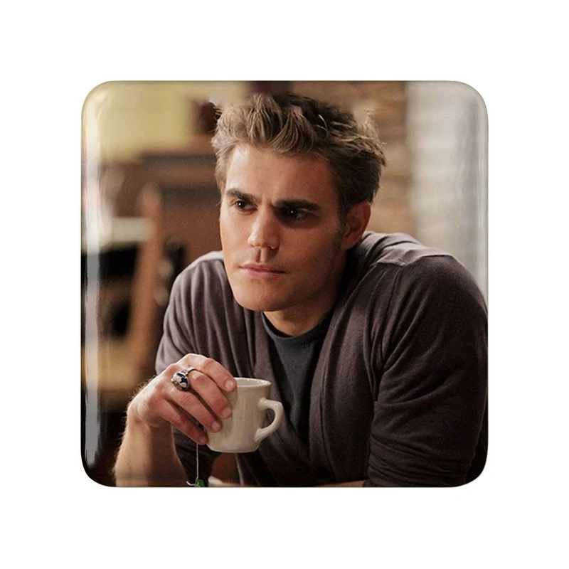 مگنت خندالو مدل استفان سالواتوره خاطرات یک خون آشام  The Vampire Diaries  کد 23688