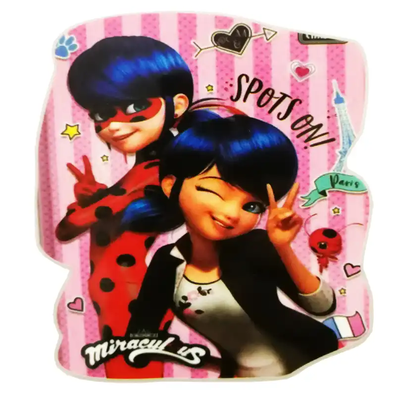 استیکر پارچه و لباس طرح دختر کفشدوزکی کد L 15