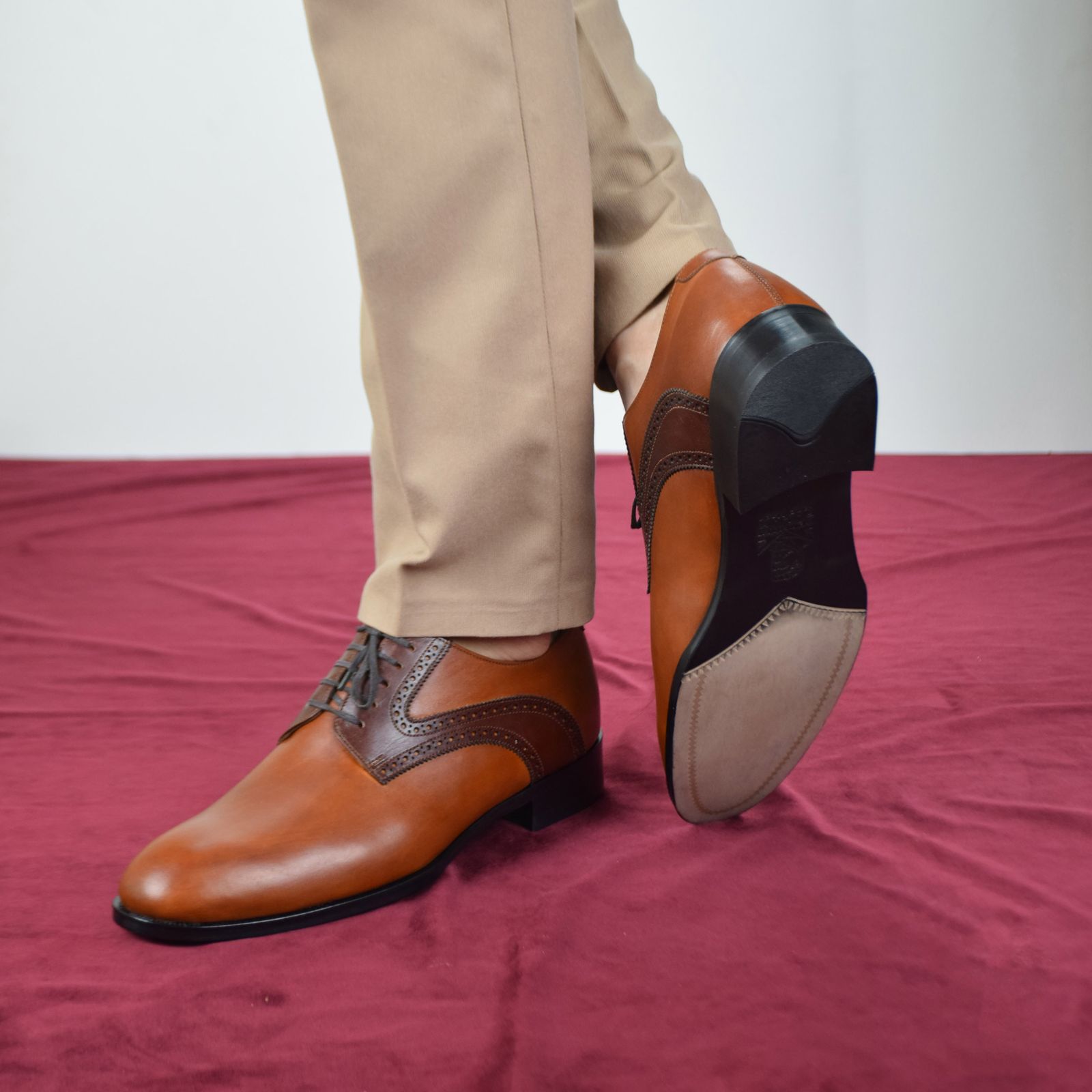 کفش مردانه کرمانی مدل چرم دستدوز طبیعی کد 1074 رنگ قهوه ای عسلی -  - 2