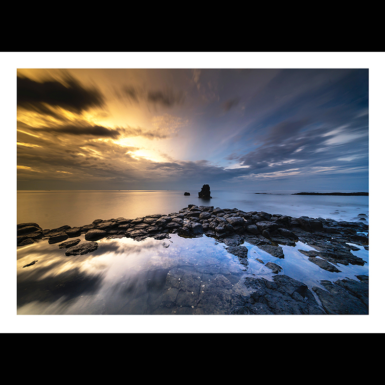 تابلو مدل صخره و دریا