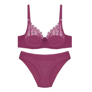 ست شورت و سوتین زنانه مدل گیپور فنردار