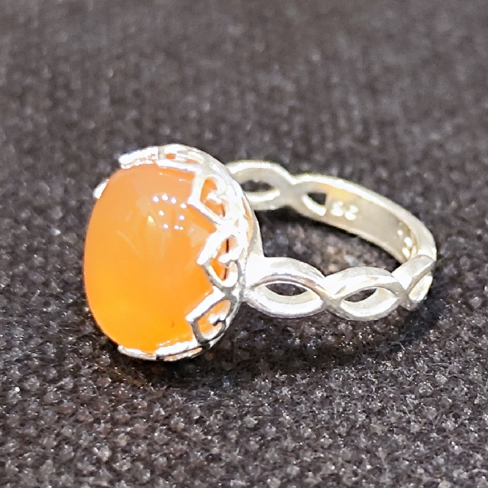 انگشتر نقره زنانه مدل سنگ عقیق یمانی کد 609 انگشتر نقره زنانه مدل سنگ عقیق یمانی کد 609