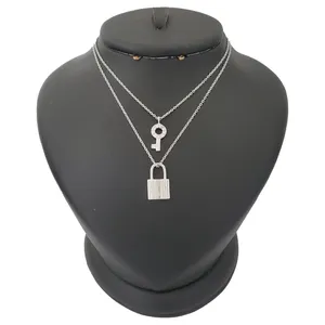 گردنبند نقره زنانه ترمه ۱ مدل قفل کد smed 1101