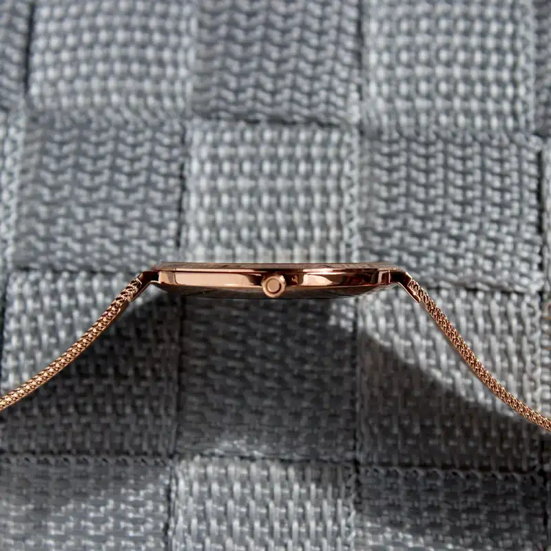 ساعت مچی عقربه ای زنانه اباکو مدل v230-lxvwmv