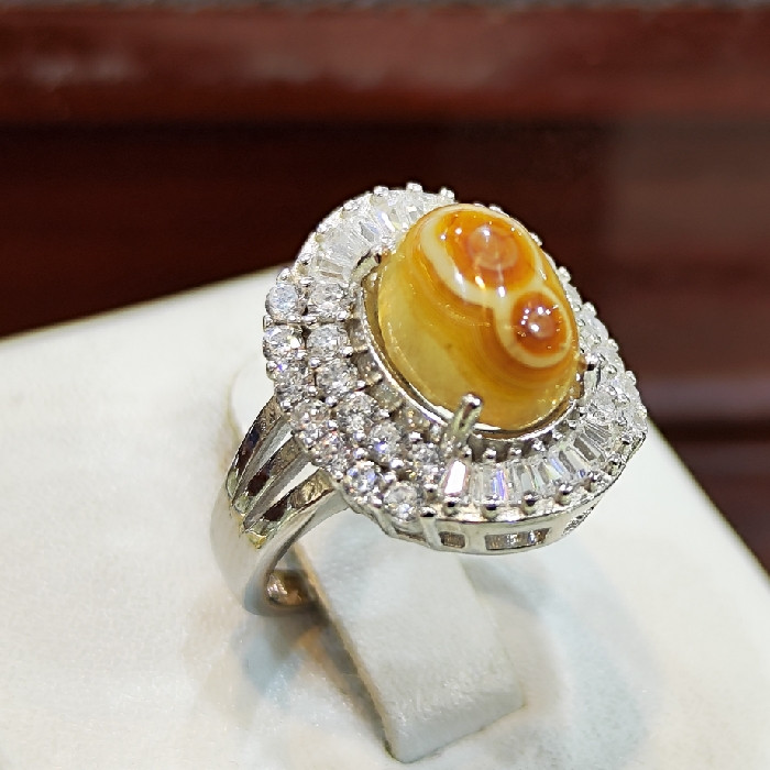 انگشتر نقره زنانه مدل سنگ باباقوری کد P9813 انگشتر نقره زنانه مدل سنگ باباقوری کد P9813