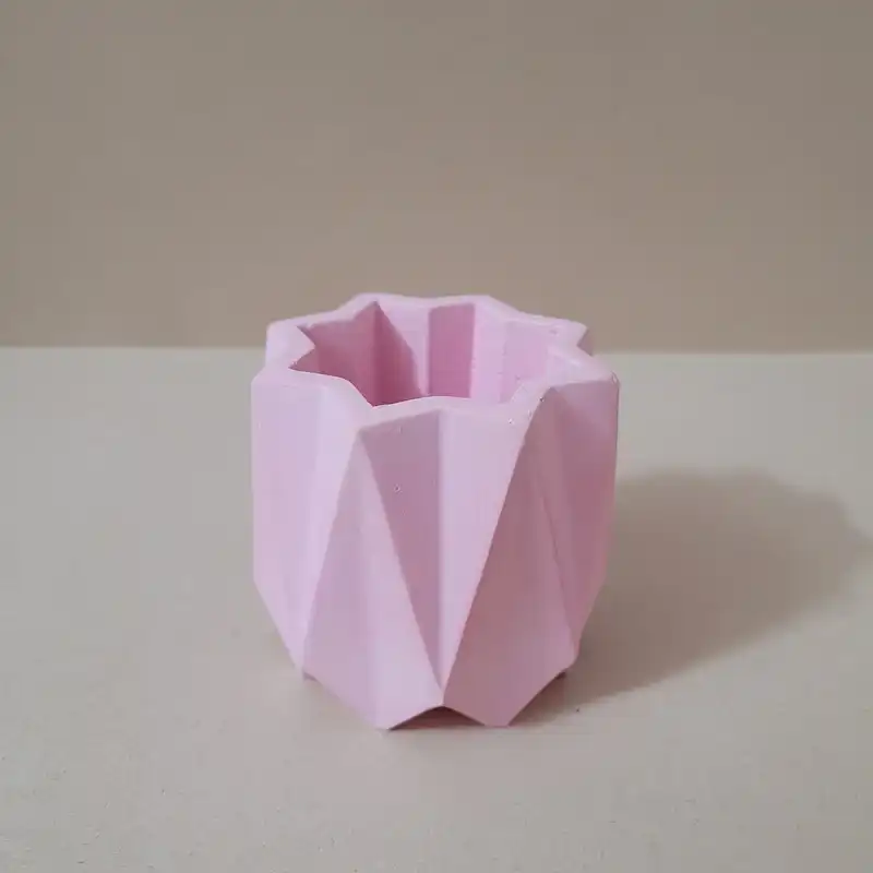 گلدان بتنی طرح ستاره