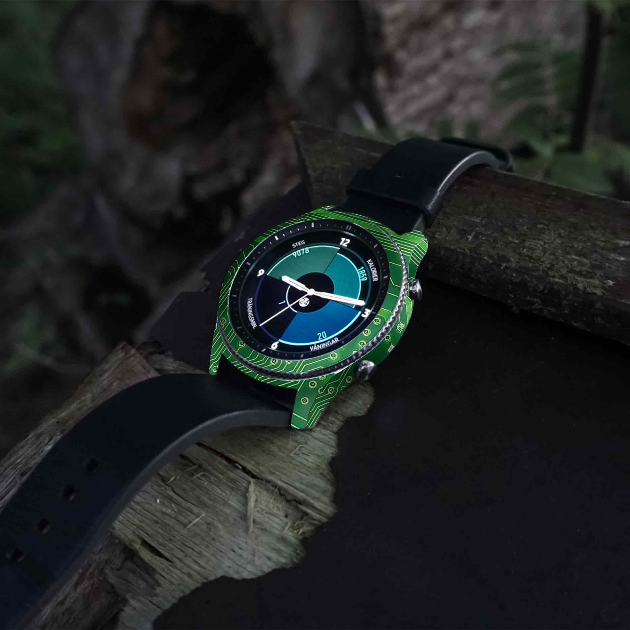 برچسب ماهوت طرح Green-Printed-Circuit-Board مناسب برای ساعت هوشمند سامسونگ Galaxy Gear S3 Classic