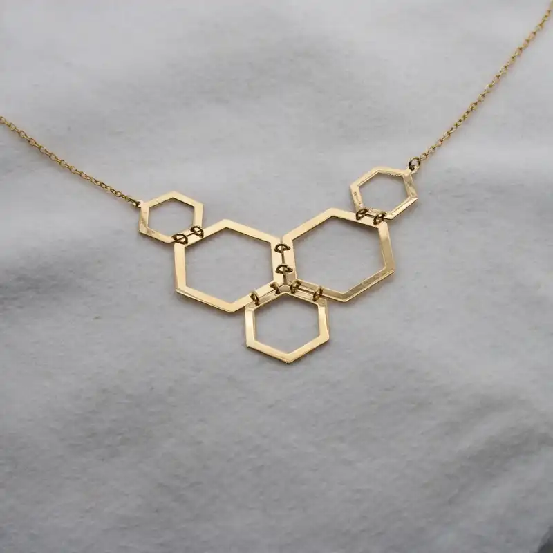 گردنبند طلا 18 عیار زنانه دُرج طرح کندو مدل DN03