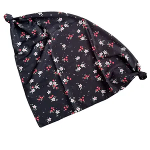 روسری زنانه مدل مینی نخی گل گلی مینیمال قواره 70