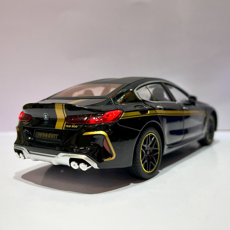 ماکت ماشین مدل بی ام و M8 1:24