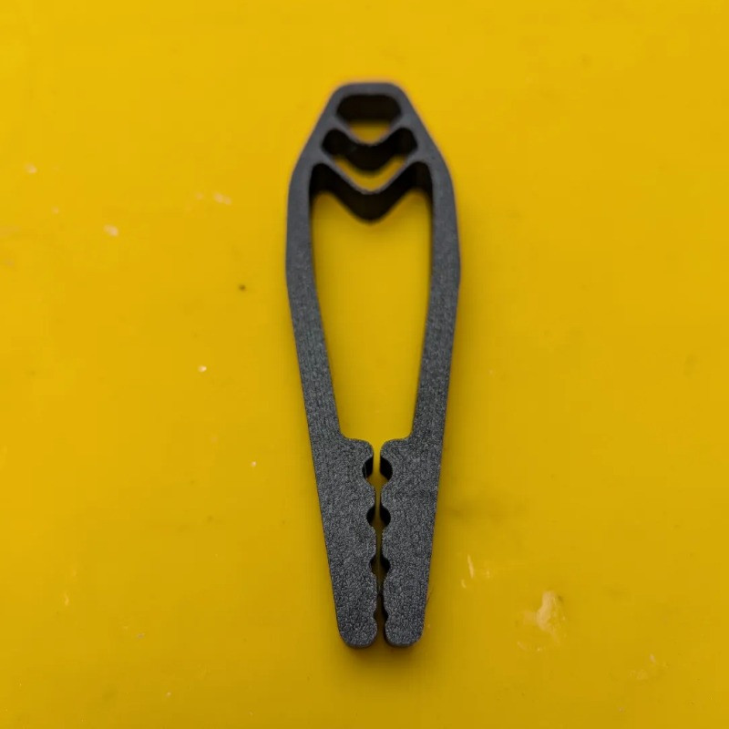 نگهدارنده میخ مدل Harika