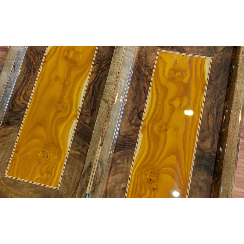 عکس شماره 4 : صفحه شطرنج معرق کاری مدل ترکیبی ریشه گردو و سنجد کد t4