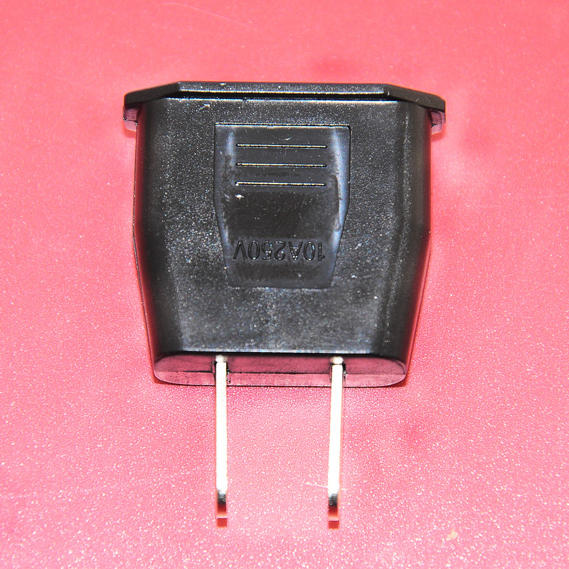 تبدیل برق دو به دو دیواری مدل G3090