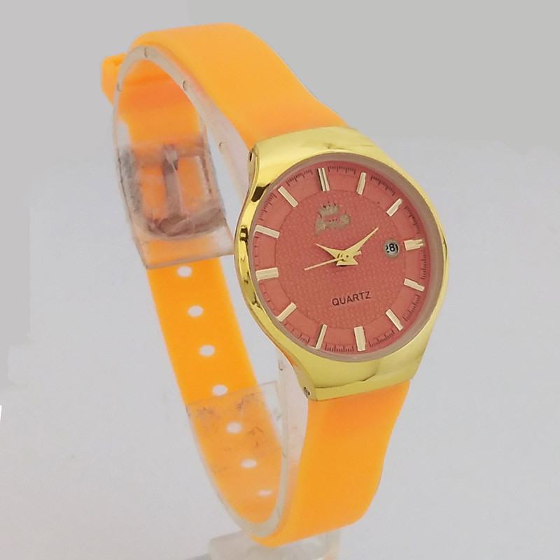 ساعت مچی عقربه ای دخترانه مدل بندسیلیکونی اسپرت رنگی کد VIOLET 1 ساعت مچی عقربه ای دخترانه مدل بندسیلیکونی اسپرت رنگی کد VIOLET 1