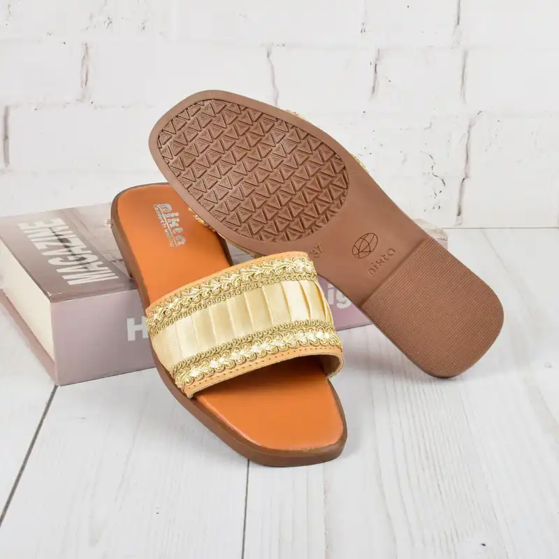 صندل زنانه نیکتا مدل کارتین CR.4050