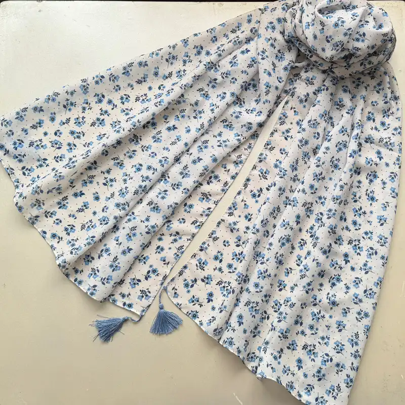 شال زنانه مدل گل گلی ریز شاد سیا اسکارف تابستانی کد ۱