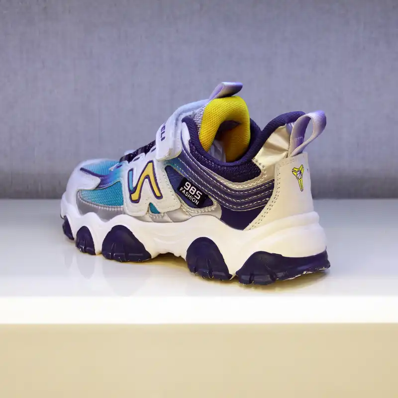 کفش مخصوص پیاده روی
بچگانه یلی مدل Z 985 کد Ba 83